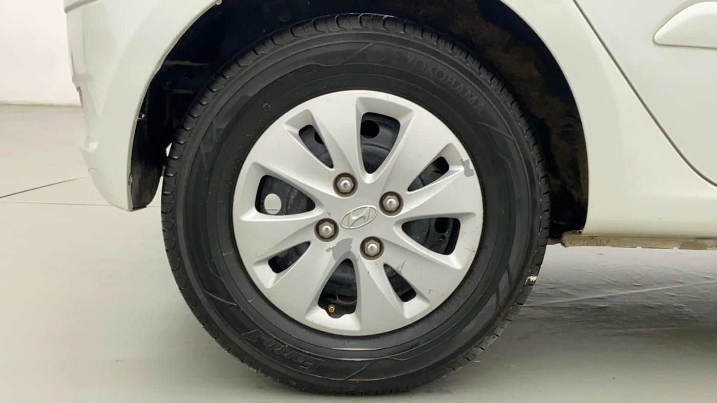 2012 Hyundai i10 SPORTZ 1.2 AT, Petrol, Automatic, 48,840 km, Right Rear Wheel