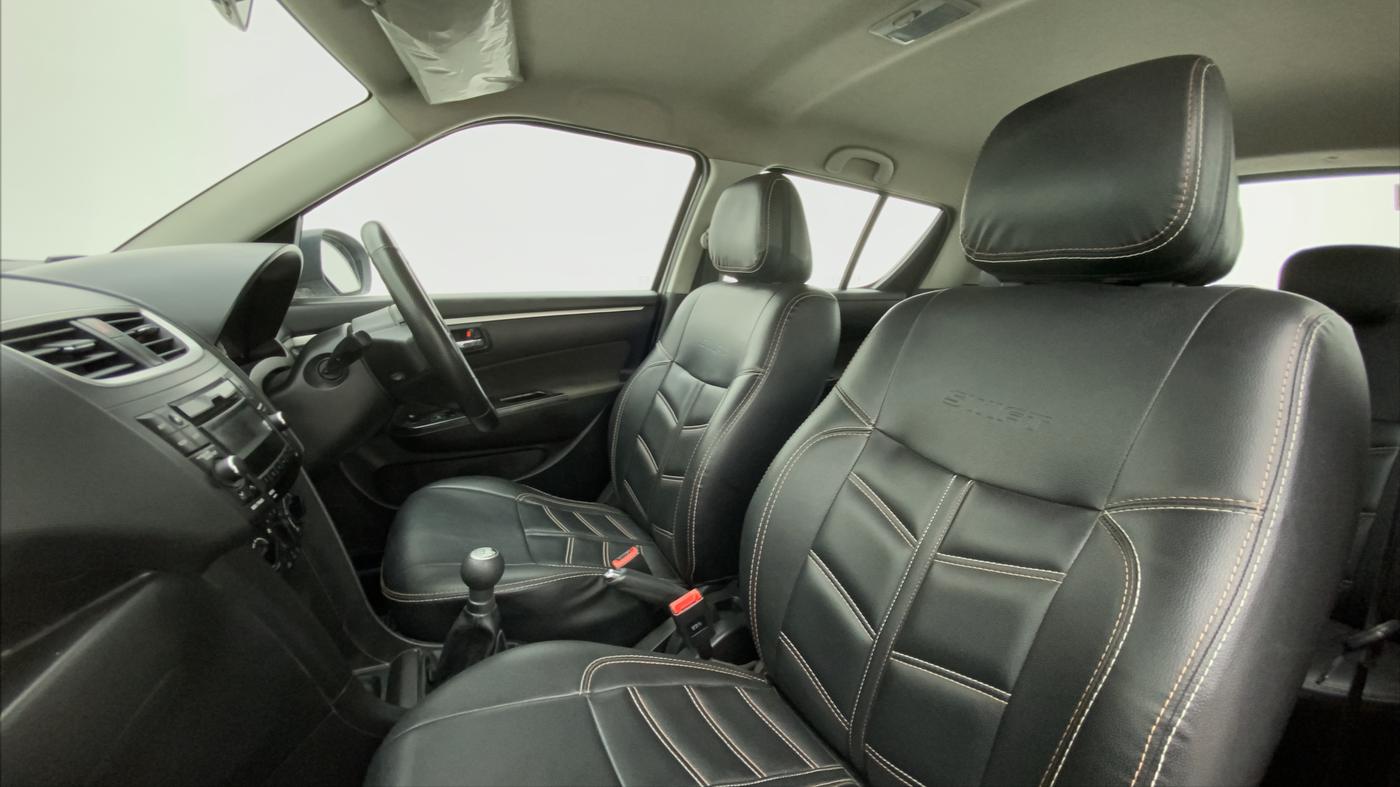 2017 Maruti Swift VXI, Petrol, Manual, 75,913 km, Right Side Front Door Cabin