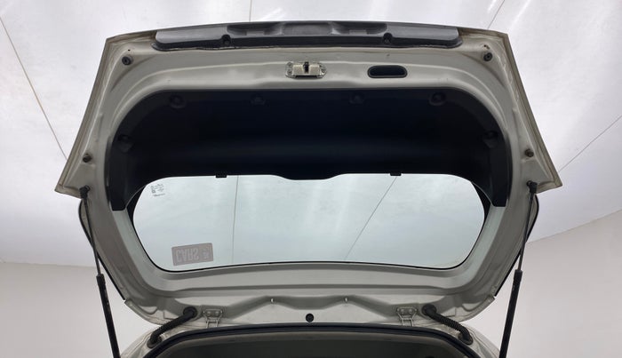 2017 Maruti Swift VXI, Petrol, Manual, 75,913 km, Boot Door Open