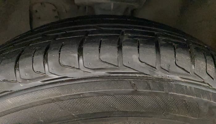 2015 Hyundai Elite i20 ASTA 1.2, Petrol, Manual, 92,789 km, Left Front Tyre Tread