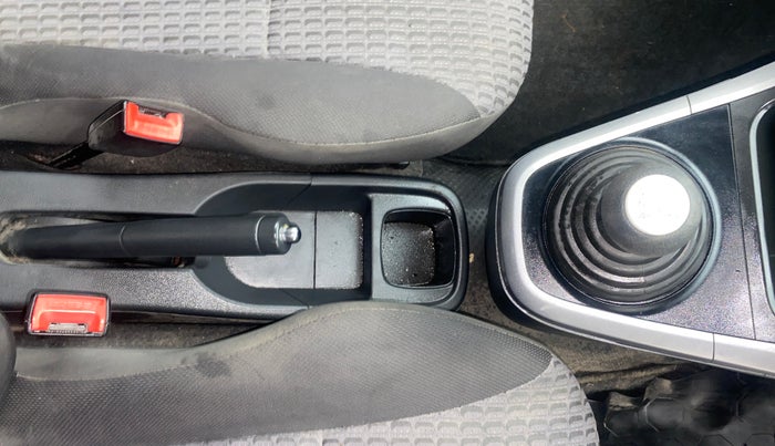 2014 Maruti Ritz ZXI, Petrol, Manual, 84,960 km, Gear Lever