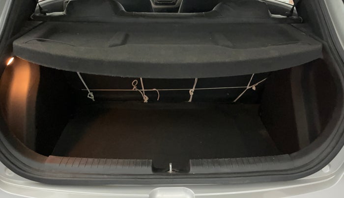 2014 Hyundai Elite i20 SPORTZ 1.2, Petrol, Manual, 67,290 km, Boot Inside