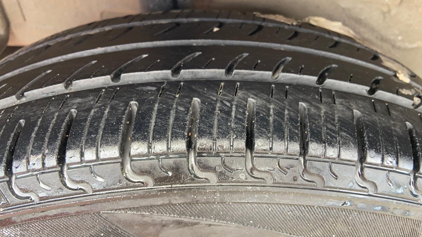 2016 Maruti Celerio ZXI AMT (O), Petrol, Automatic, 62,980 km, Right Rear Tyre Tread