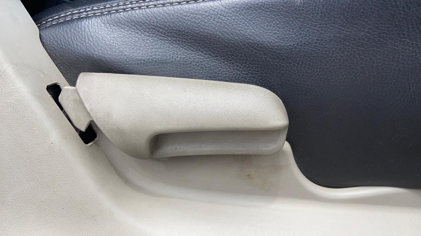 2016 Maruti Celerio ZXI AMT (O), Petrol, Automatic, 62,980 km, Driver Side Adjustment Panel
