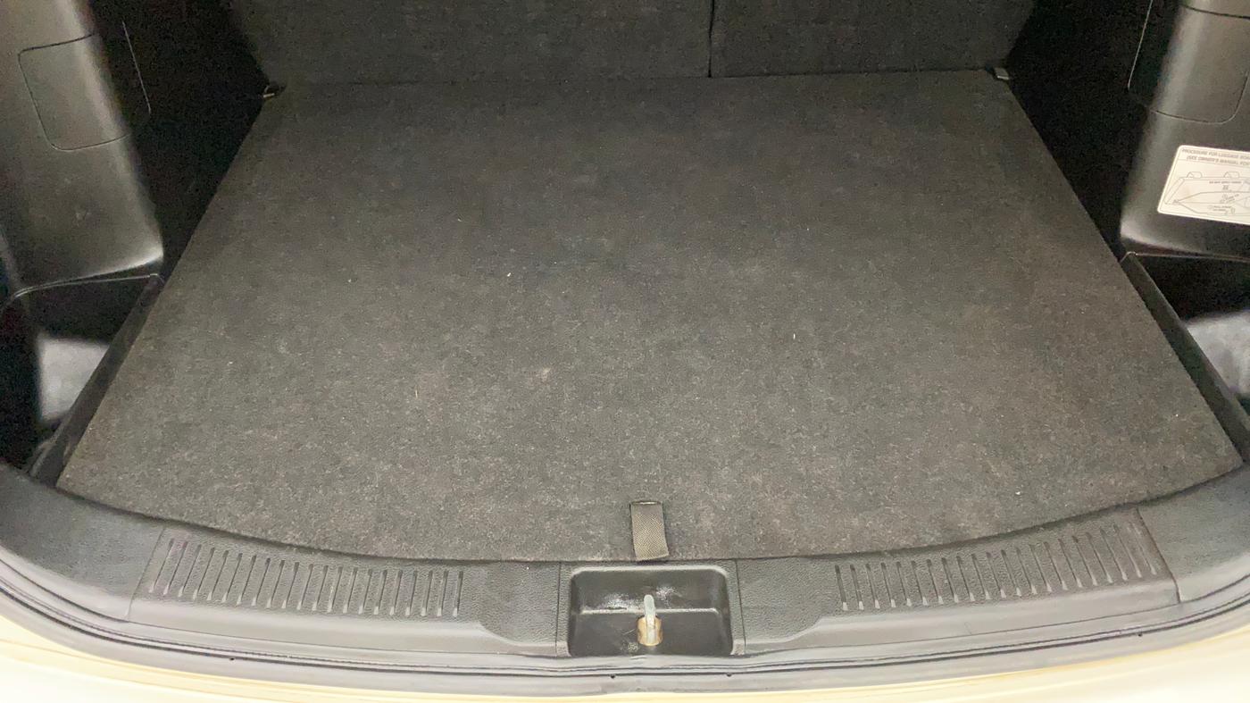 2015 Maruti S Cross ZETA 1.3, Diesel, Manual, 46,074 km, Boot Inside