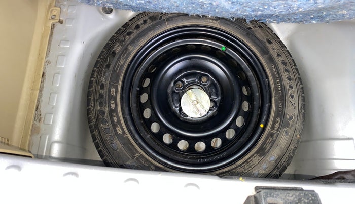 2015 Honda Brio VX MT, Petrol, Manual, 34,031 km, Spare Tyre