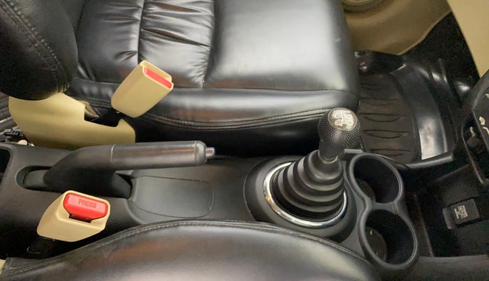 2015 Honda Brio VX MT, Petrol, Manual, 34,031 km, Gear Lever