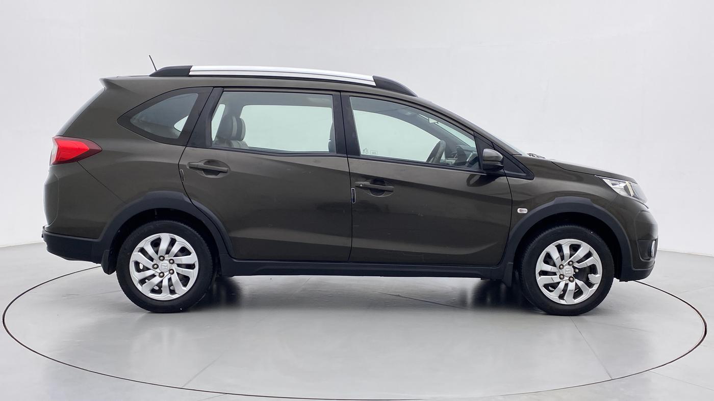 2017 Honda BR-V 1.5 i-VTEC S, Petrol, Manual, 50,152 km, Right Side View