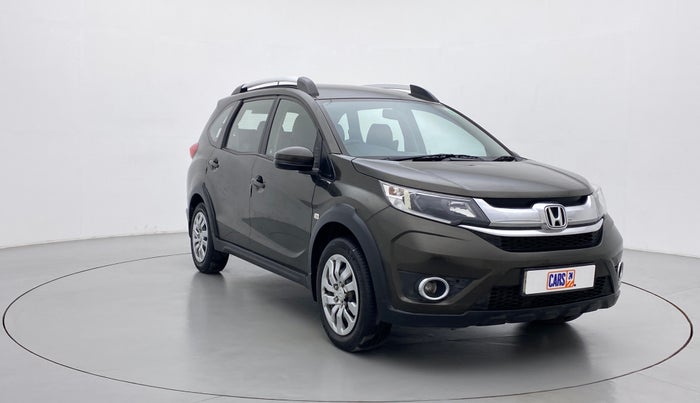 2017 Honda BR-V 1.5 i-VTEC S, Petrol, Manual, 50,152 km, Right Front Diagonal