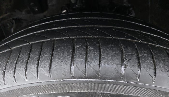 2017 Honda BR-V 1.5 i-VTEC S, Petrol, Manual, 50,152 km, Left Front Tyre Tread
