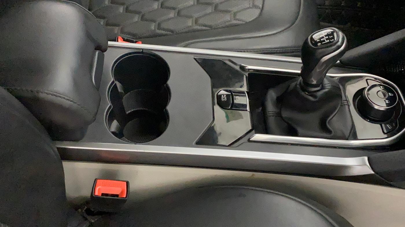 2021 Tata Safari XZ, Diesel, Manual, 59,355 km, Gear Lever