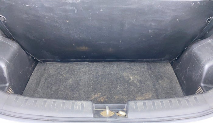 2014 Maruti Swift VXI D, Petrol, Manual, 78,822 km, Boot Inside