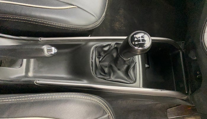 2021 Maruti Baleno ZETA PETROL 1.2, Petrol, Manual, 56,761 km, Gear Lever