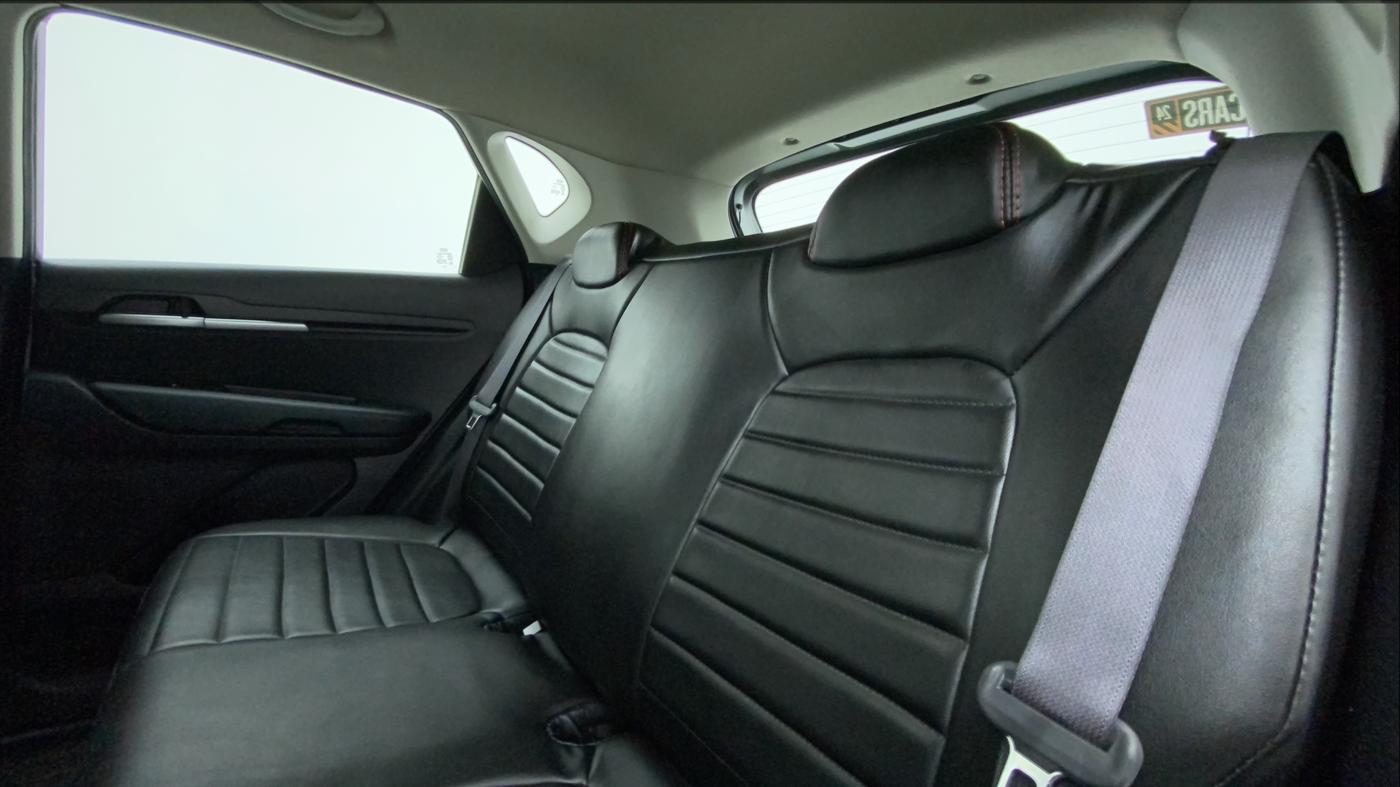 2020 KIA SONET HTK PLUS 1.2, Petrol, Manual, 19,369 km, Right Side Rear Door Cabin