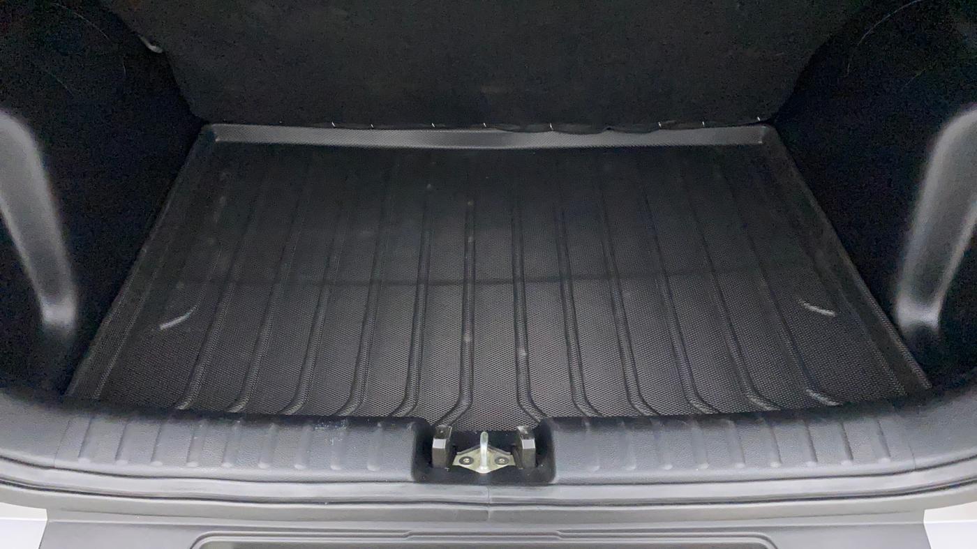 2020 KIA SONET HTK PLUS 1.2, Petrol, Manual, 19,369 km, Boot Inside