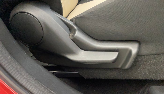 2024 Toyota Glanza E, Petrol, Manual, 20,789 km, Driver Side Adjustment Panel