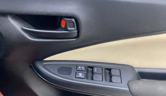 2024 Toyota Glanza E, Petrol, Manual, 20,789 km, Driver Side Door Panels Control