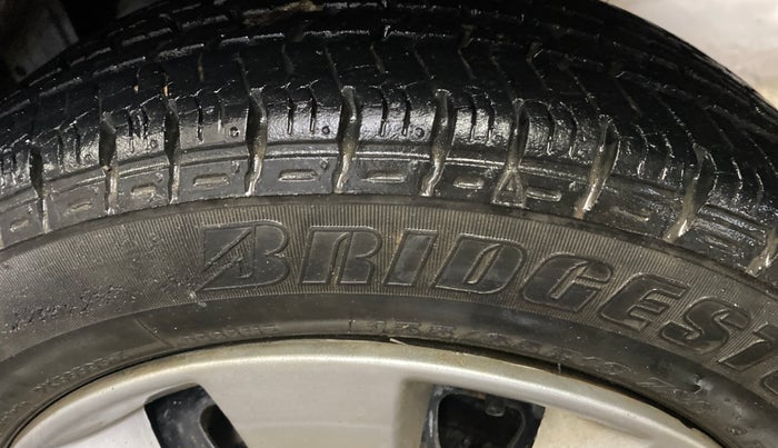 2016 Maruti Alto K10 VXI AMT, Petrol, Automatic, 28,815 km, Left Rear Tyre Tread