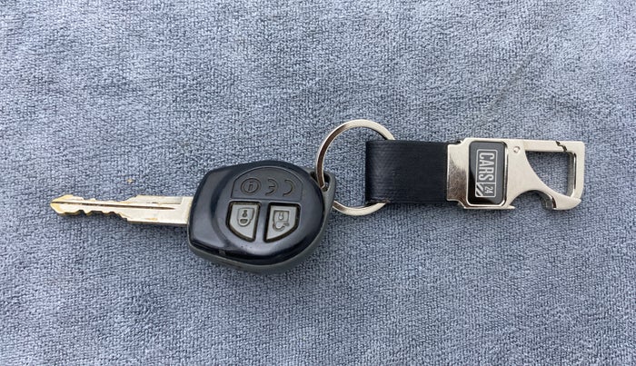 2015 Maruti Baleno DELTA 1.2 K12, Petrol, Manual, 62,800 km, Key Close Up