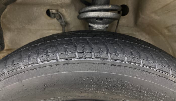 2016 Maruti Wagon R 1.0 VXI OPT, Petrol, Manual, 89,302 km, Left Front Tyre Tread