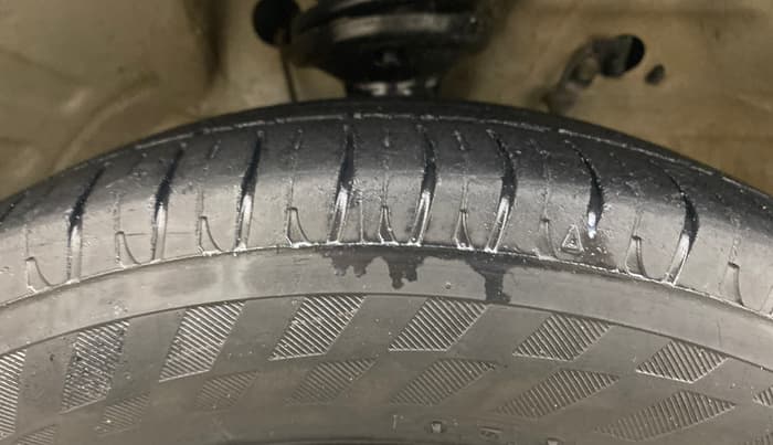 2016 Maruti Wagon R 1.0 VXI OPT, Petrol, Manual, 89,302 km, Right Front Tyre Tread
