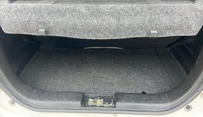 2021 Maruti Alto VXI, Petrol, Manual, 2,302 km, Boot Inside