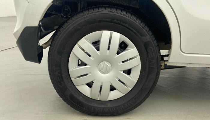 2021 Maruti Alto VXI, Petrol, Manual, 2,302 km, Right Rear Wheel