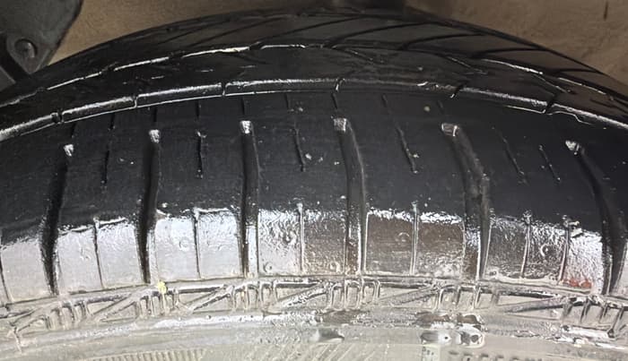 2015 Hyundai Grand i10 SPORTZ 1.2 KAPPA VTVT, Petrol, Manual, 47,100 km, Left Front Tyre Tread
