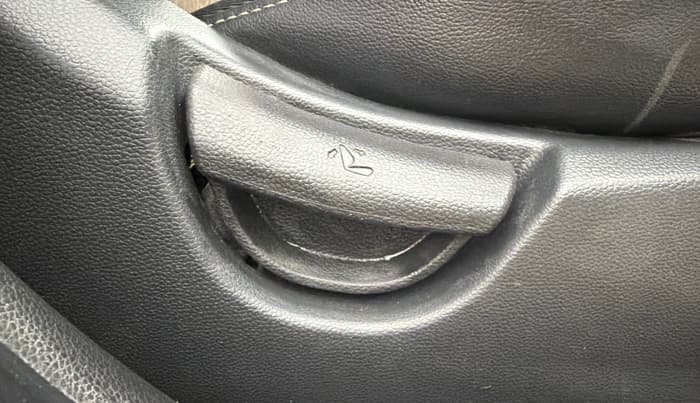 2015 Hyundai Grand i10 SPORTZ 1.2 KAPPA VTVT, Petrol, Manual, 47,100 km, Driver Side Adjustment Panel