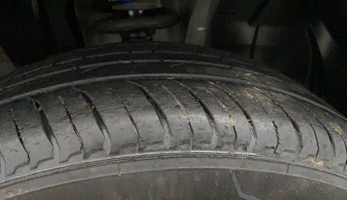 2022 Renault Kiger RXE MT, Petrol, Manual, 46,358 km, Right Front Tyre Tread