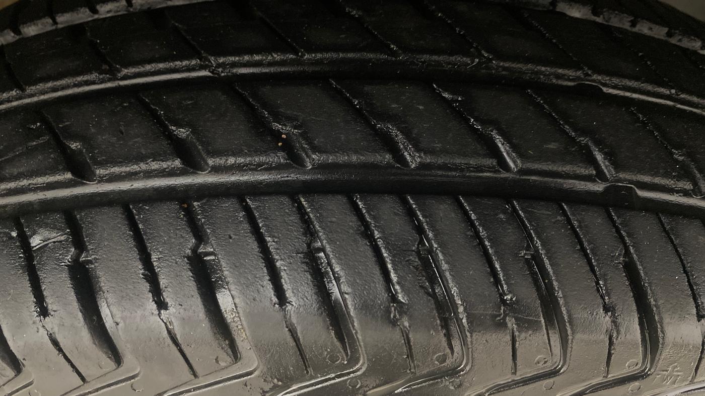 2023 Maruti Alto K10 VXI, Petrol, Manual, 26,165 km, Right Front Tyre Tread