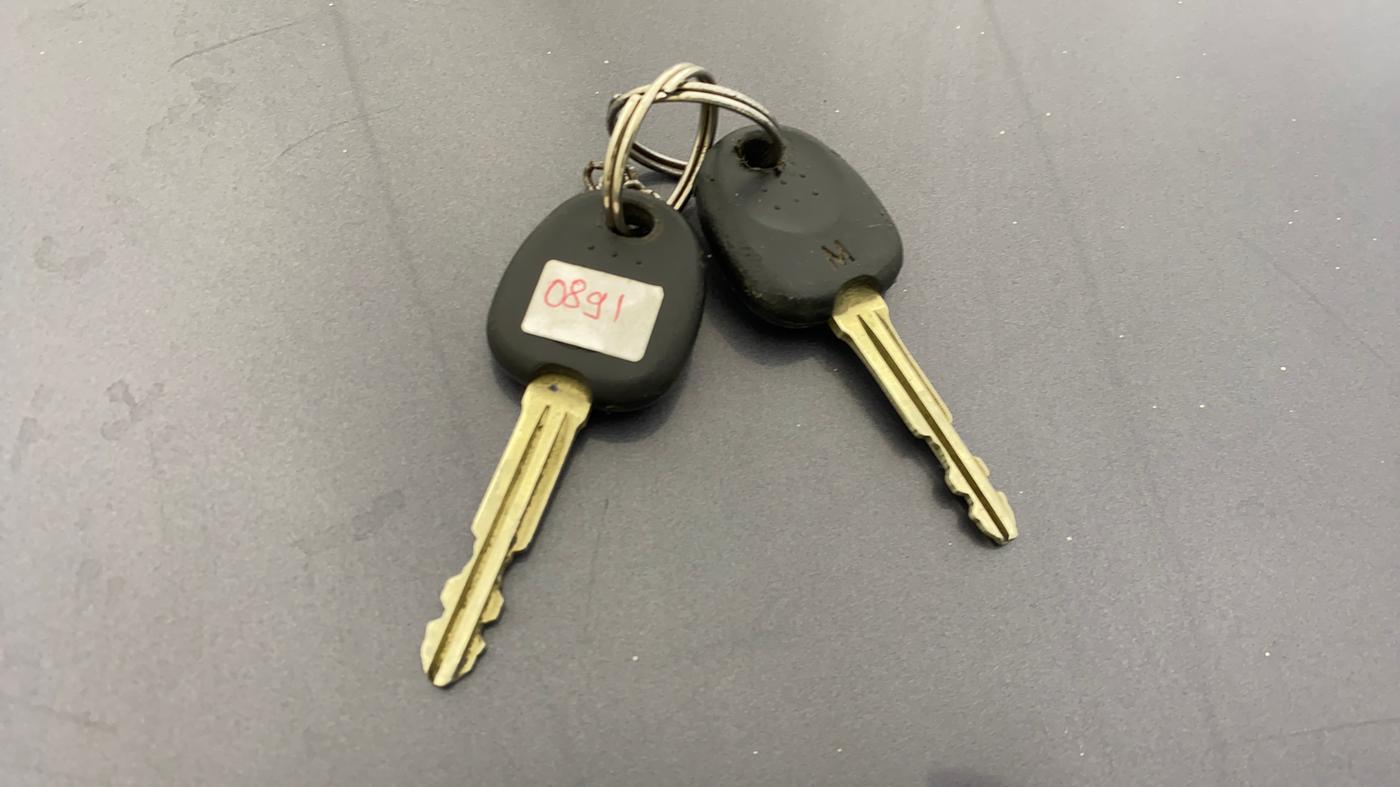 2014 Hyundai i10 MAGNA 1.1, Petrol, Manual, 32,281 km, Key Close Up