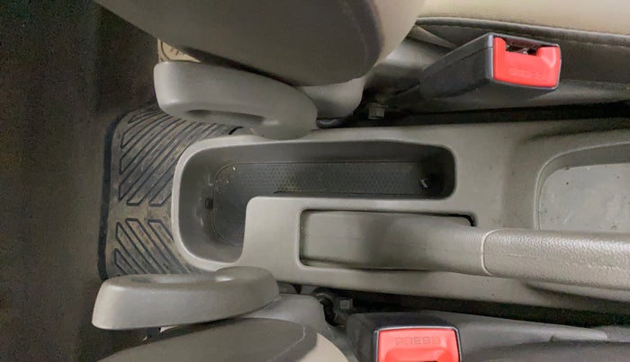 2014 Hyundai i10 MAGNA 1.1, Petrol, Manual, 32,281 km, Driver Side Adjustment Panel