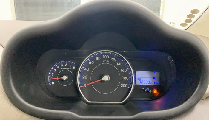 2014 Hyundai i10 MAGNA 1.1, Petrol, Manual, 32,281 km, Odometer Image