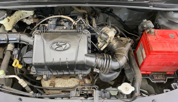 2014 Hyundai i10 MAGNA 1.1, Petrol, Manual, 32,281 km, Engine View