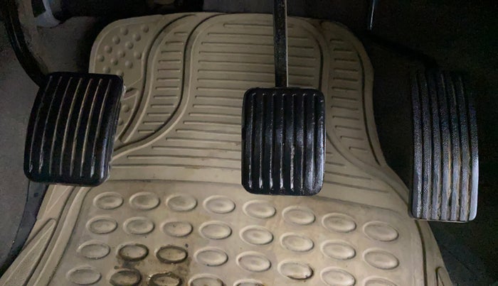 2014 Hyundai i10 MAGNA 1.1, Petrol, Manual, 32,281 km, Pedals