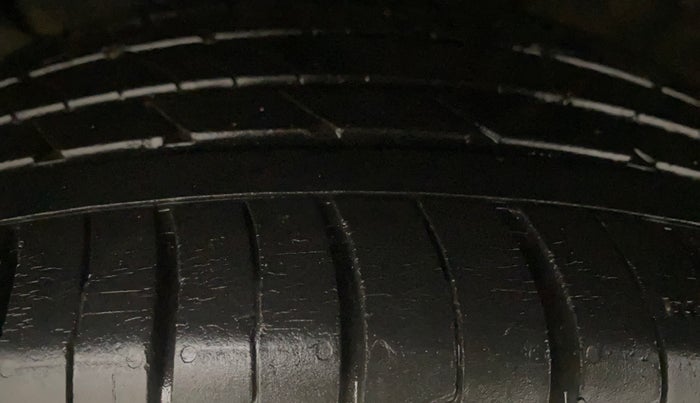 2022 KIA SELTOS GTX PLUS 1.4, Petrol, Manual, 21,865 km, Left Front Tyre Tread