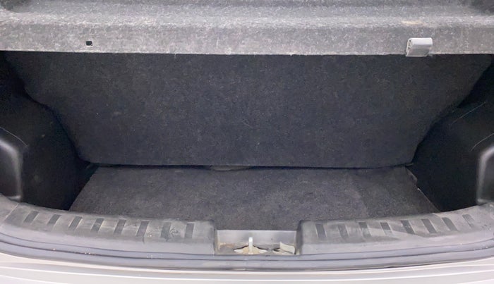 2012 Maruti Swift VDI, Diesel, Manual, 31,084 km, Boot Inside