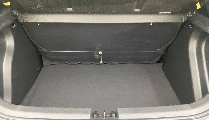2019 Hyundai Elite i20 SPORTZ 1.2, Petrol, Manual, 1,36,388 km, Boot Inside