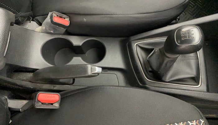 2019 Hyundai Elite i20 SPORTZ 1.2, Petrol, Manual, 1,36,388 km, Gear Lever