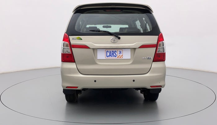 2015 Toyota Innova 2.5 GX 8 STR, Diesel, Manual, 1,17,210 km, Back/Rear
