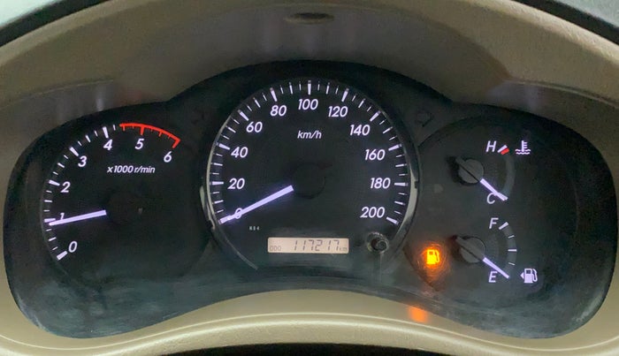 2015 Toyota Innova 2.5 GX 8 STR, Diesel, Manual, 1,17,210 km, Odometer Image
