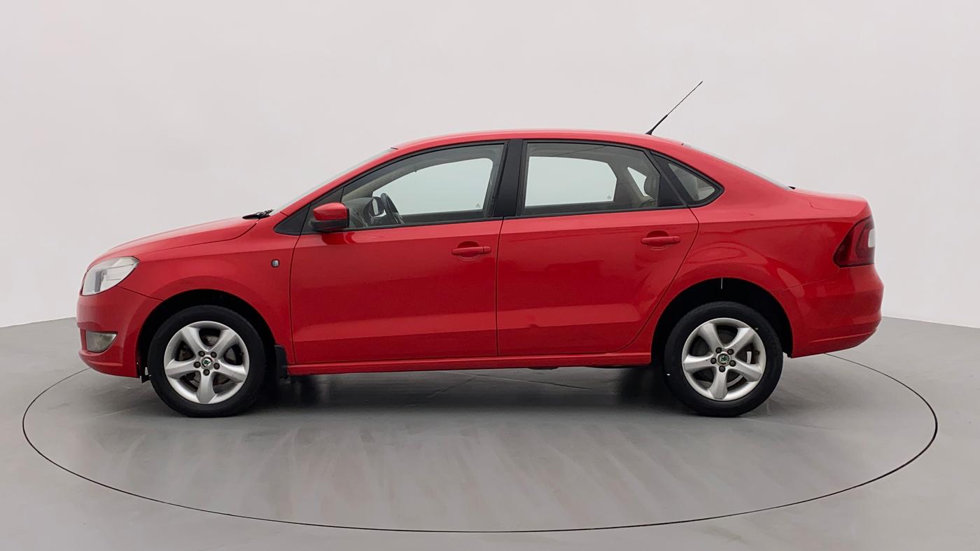 2013 Skoda Rapid ELEGANCE 1.6 TDI MT, Diesel, Manual, 80,116 km, Left Side