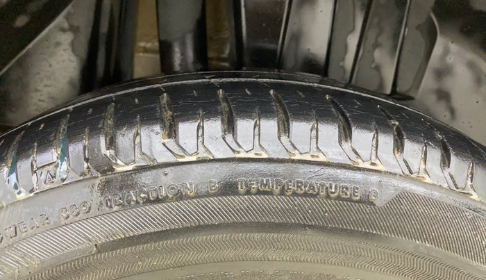 2017 Maruti Dzire ZXI PLUS AMT, Petrol, Automatic, 30,622 km, Right Rear Tyre Tread