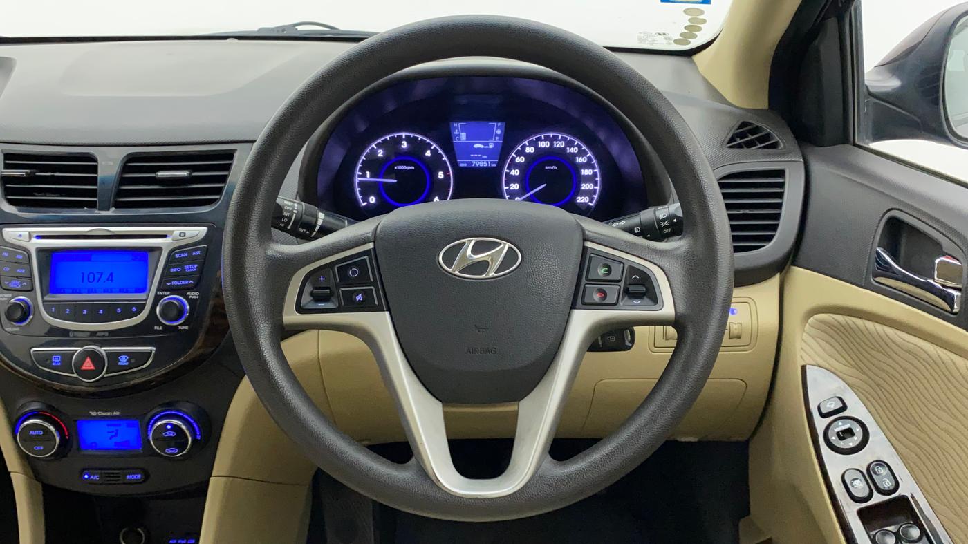 2013 Hyundai Verna FLUIDIC 1.6 CRDI SX, Diesel, Manual, 79,990 km, Steering Wheel Close Up