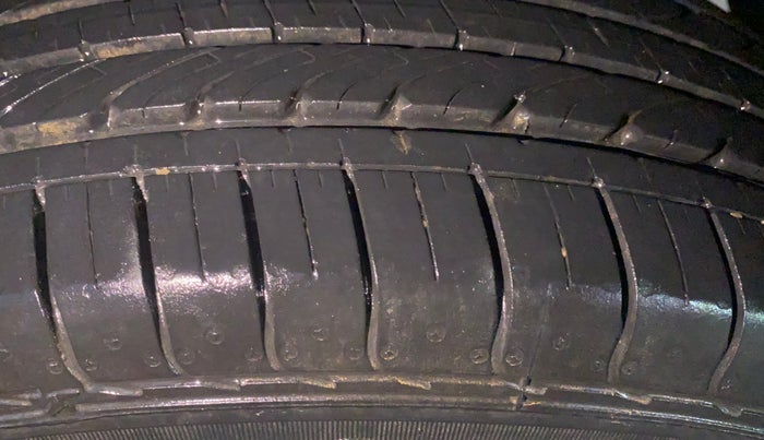 2022 Tata NEXON XM SUNROOF PETROL, Petrol, Manual, 21,703 km, Left Rear Tyre Tread