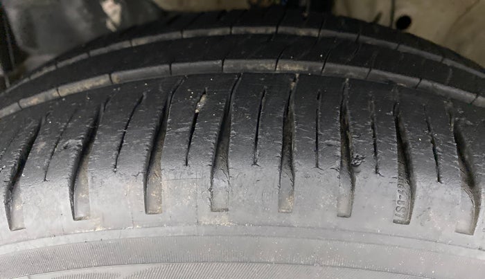 2014 Honda City S MT PETROL, Petrol, Manual, 87,269 km, Left Front Tyre Tread