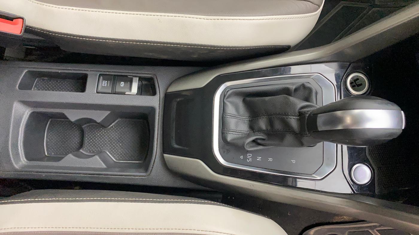 2020 Volkswagen T-ROC 1.5 TSI AT, Petrol, Automatic, 76,679 km, Gear Lever