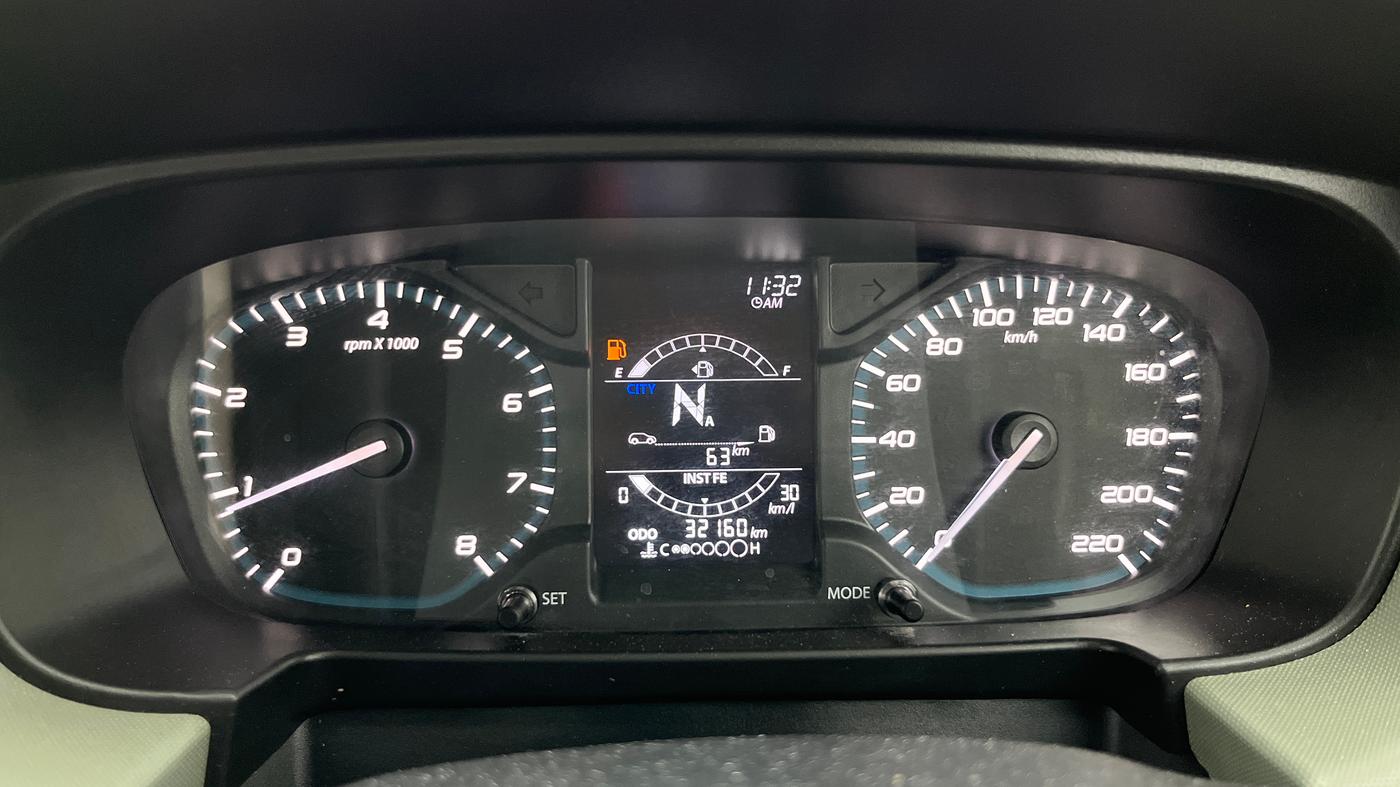 2023 Tata PUNCH  ACCOMPLISHED AMT CAMO EDITION, Petrol, Automatic, 32,159 km, Odometer Image