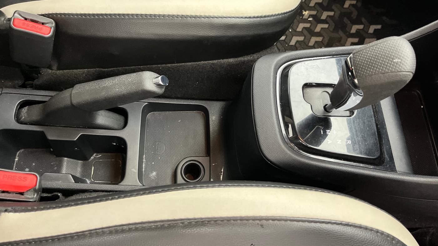 2023 Tata PUNCH  ACCOMPLISHED AMT CAMO EDITION, Petrol, Automatic, 32,159 km, Gear Lever